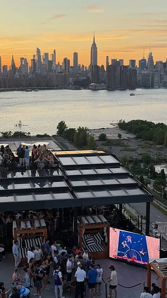 Arlo Williamsburg Rooftop